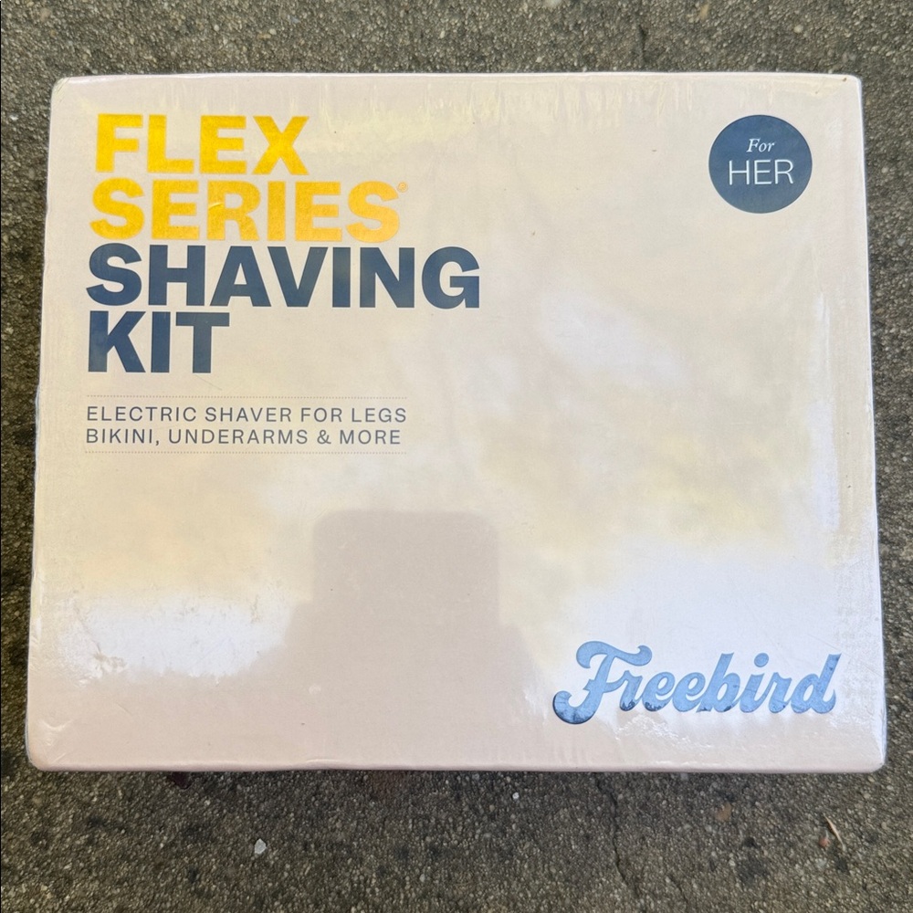 Brand new Freebird Flex Series Shaving Kit - Electric Rotary Shaver Women Razor